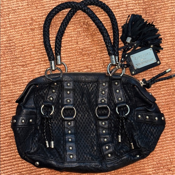 Vintage authentic Bebe leather purse with matching leather whip keychain - Picture 3 of 13